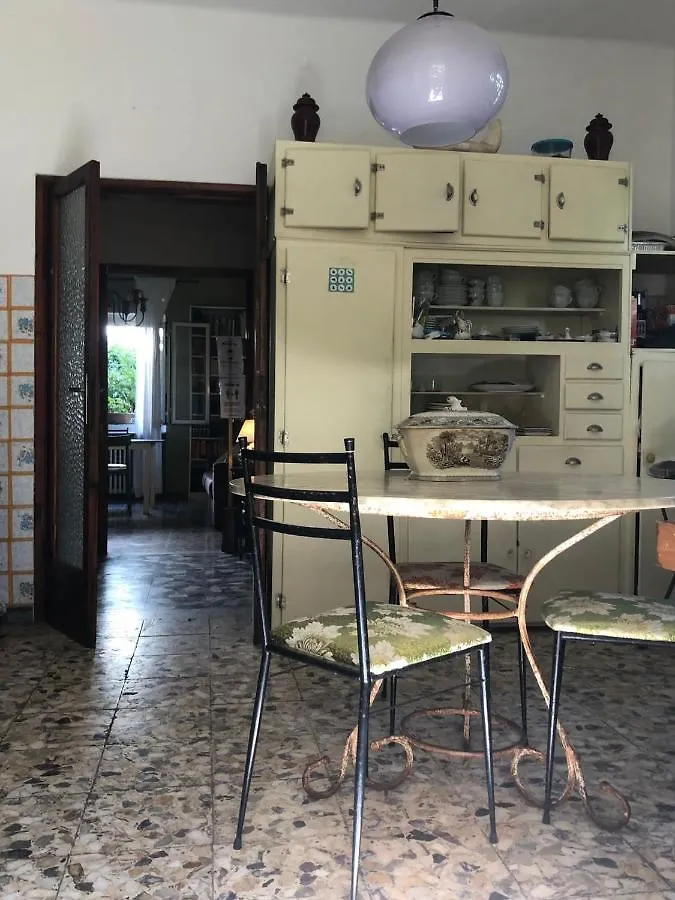 Casa Cambini Bed & Breakfast Marina di Massa 0*,