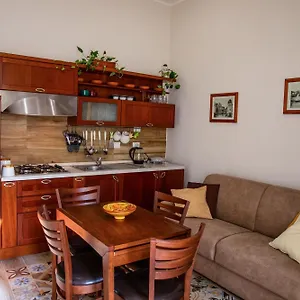 Borgo Angioino 3*, Napoli Italia