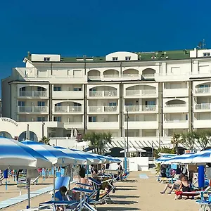 A-more 4*, Rimini Italia