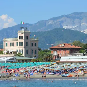Italia Отель