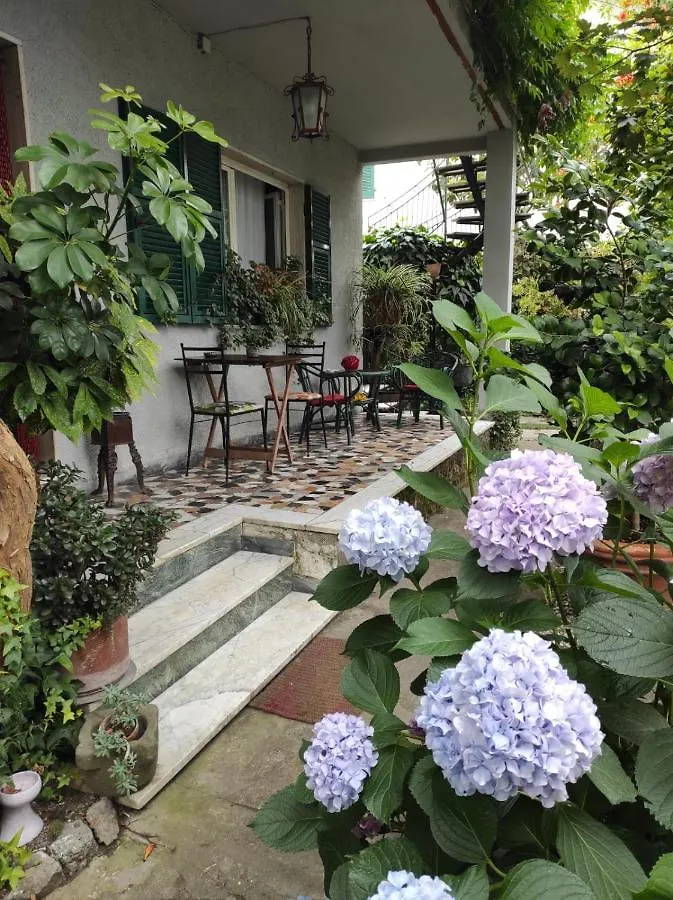 Casa Cambini Bed & Breakfast Marina di Massa