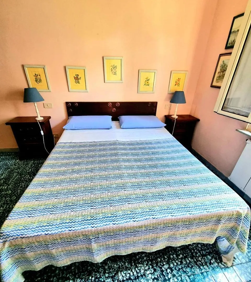 Casa Cambini Bed & Breakfast Marina di Massa 0*,  Italy
